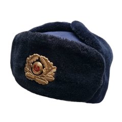Beranice NVA MARINE důstojnická se zlatým odznakem MODRÁ