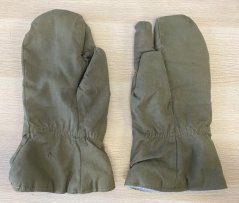Rukavice zelené mírně použité v.85 - Tonak, mírně použité, celková délka cca 30 cm